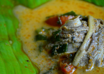 Kuliner Ekstrem di Warung Mak Riyati Desa Ngampel