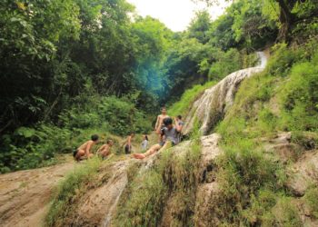 Wisata Air Terjun Kedung Peti yang Menawan