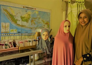 Potensi Besar Bisnis Hijab Anak di Kota Ledre