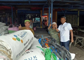 Pak Tris Pinggiran, Bergerak dari Pinggir melalui Bisnis Hajatan