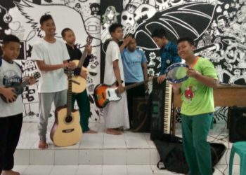 Santri Bermusik dan Peradaban Musik di Pesantren Modern
