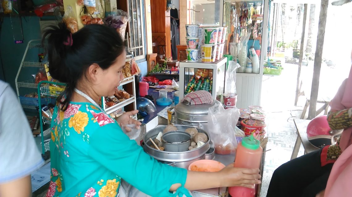 Kios Minuman Mbak Diah, Tempat Bersejarah bagi Generasi 90-an Bojonegoro