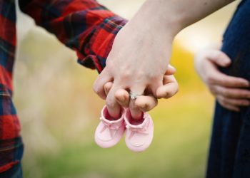 Akhir Pekan dan Bagaimana Cinta Dipertemukan