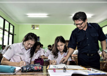 Makna Hari Pendidikan Nasional bagi Pelajar dan Tenaga Pengajar