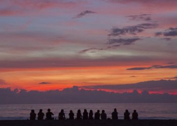 Bahaya Laten Acara Reuni Berbalut Buka Bersama