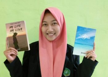 Dari Sudut Desa Bubulan, Rahayu Membukukan Keresahan-keresahan