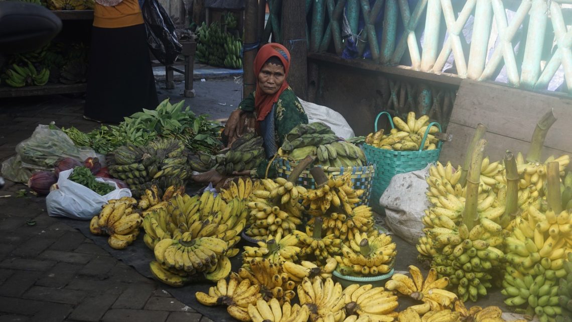 Mencoba 5 Olahan Pisang Unik dari Bojonegoro