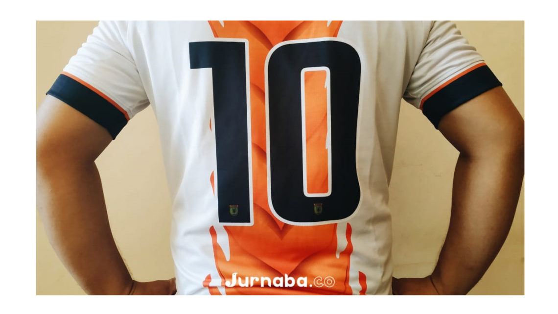 Motif Sisik Naga di Jersey Persibo saat Lawan Timnas U-19 Indonesia