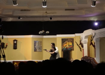 Beruang Penagih Hutang, Babak Baru Pementasan Teater di Bojonegoro