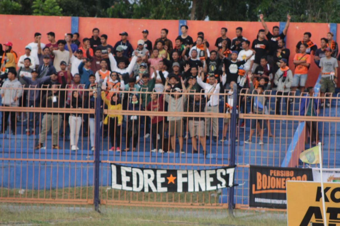 Dinamika Suporter Sepakbola di Kota Ledre
