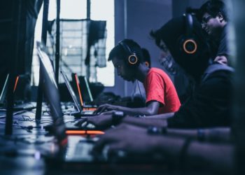 Menghindarkan Diri dari Candu Game Online