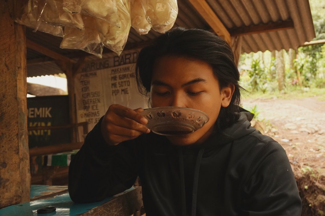 5 Tempat Nongkrong Favorit Anak Muda Bojonegoro di Awal 2000-an