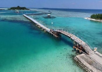 Menikmati ‘Bali’ di Teluk Jakarta