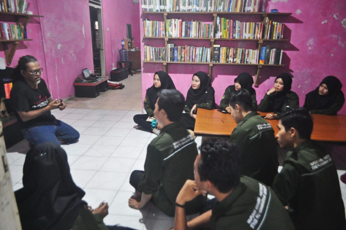 Sekolah Kehidupan (bagian 2): Keseimbangan Laku Sosial dan Giat Kapital
