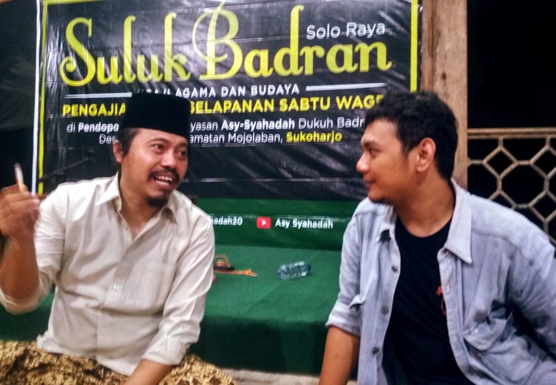 Berjumpa Candra Malik dan Saat Saya Diminta Menyeruput Kopi dari Gelasnya