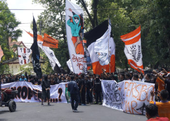 Apakah Suporter Harus kembali Berdemo untuk Hidupkan Persibo?