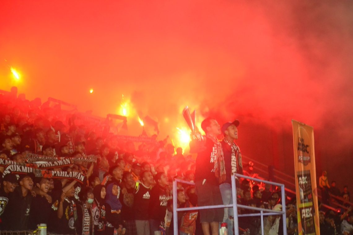 Drago Tifoso Bersholawat untuk Kebaikan Persibo dan Umat