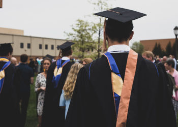 Pendidikan, Persaingan Keras dan Hak Asasi Manusia