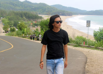 Pantai Soge Pacitan dan Spot Foto Unik yang Mempesona