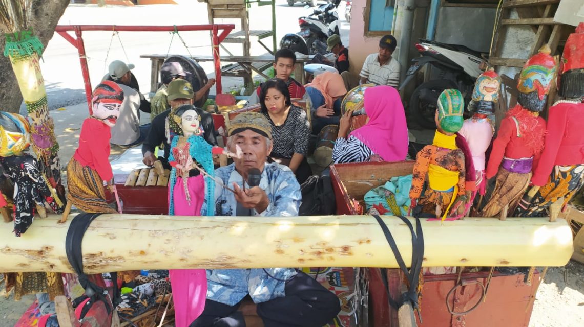 Pentas Keliling Wayang Thengul sebagai Hiburan Warga Bojonegoro