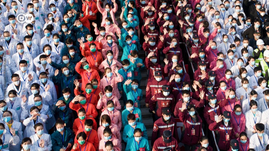 Melawan Wabah dengan Bahagia