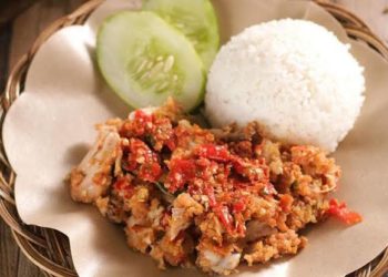 Jaga Kesehatan saat Pancaroba dengan Ayam Geprek