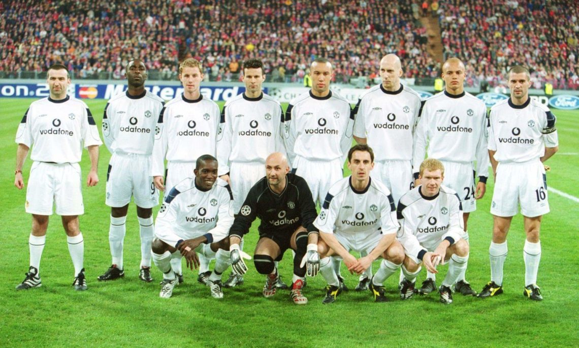 Ketika Manchester United Tampil dengan 12 Pemain di Liga Champions