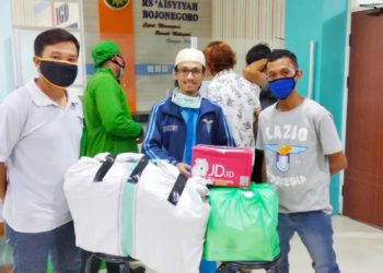 Lazio Indonesia Gelontorkan Bantuan APD ke Tenaga Kesehatan Bojonegoro