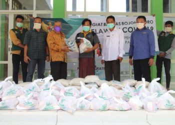 BAZNAS Bojonegoro dan Sembako dari Masyarakat untuk Masyarakat