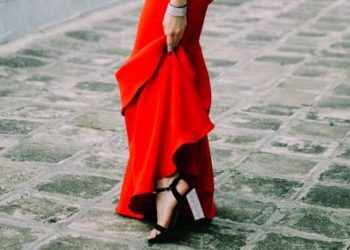 Mengantar Gerobak dan Pengalaman Kesrimpet Rok