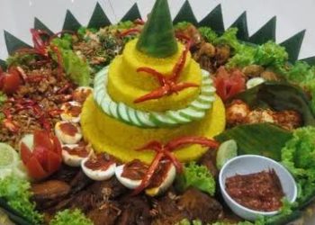 Weton, Tumpeng dan Harapan