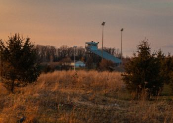 Meng(g)enang Kenangan