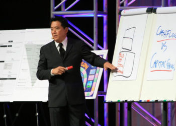 Robert Kiyosaki: Resiko Gagal Adalah Peluang Menang