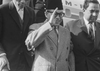 Hatta: Terdidik secara Barat dan Konservatif dalam Agama (8)