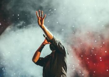 Mata Tomo dan Beragam Makna Keadilan