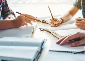 Mahasiswa Tingkat Akhir, Lebih Banyak Duka daripada Suka