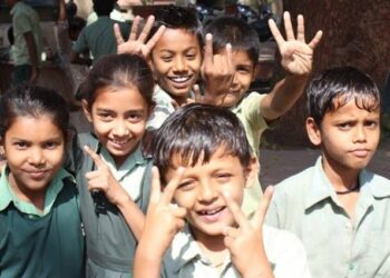 Bagaimana Memperkenalkan Puasa pada Seorang Anak?