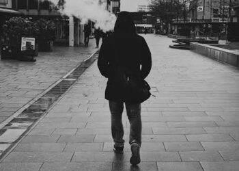 Paradigma Liberating Constitution UUD NRI 1945 dalam Mengoptimalkan Politik Hukum Pendidikan dan Ketenagakerjaan