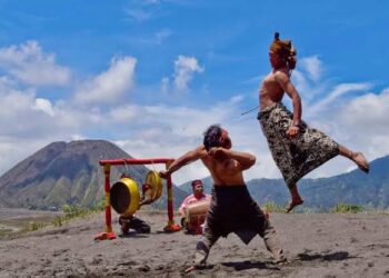 Kearifan Lokal Suku Tengger: Tradisi Bekti Marang Guru Papat