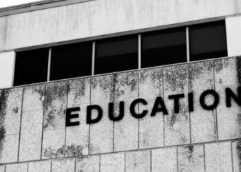 Pendidikan, antara Kekuatan Ideologis dan Kepentingan Politis