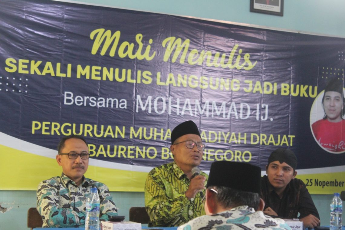 Saat Anak-anak MI Menerbitkan Buku di Awal Tahun Pelajaran