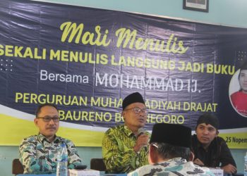 Saat Anak-anak MI Menerbitkan Buku di Awal Tahun Pelajaran