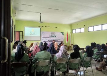 Gelar LKMOK untuk Bekali Mahasiswa Leadership dan Kependidikan