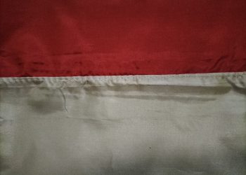 Enigma Pengibaran Sang Dwiwarna