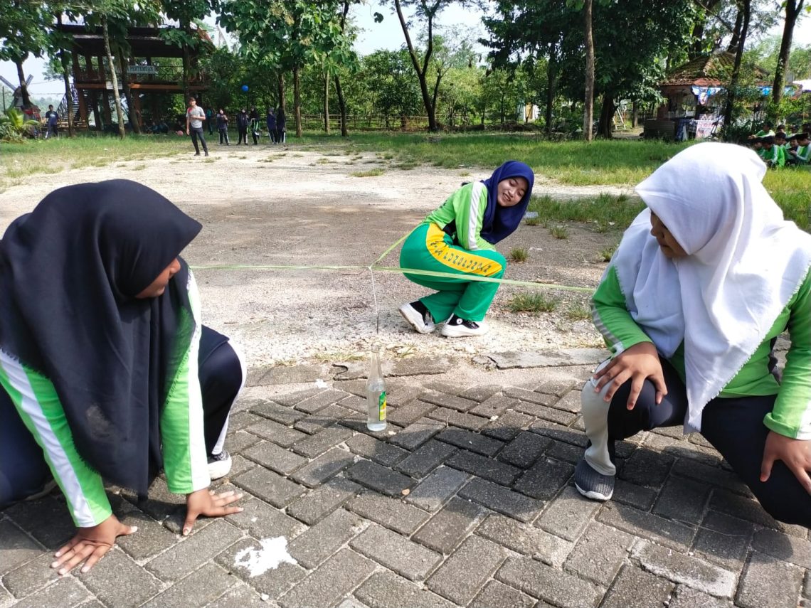 Isi Momen PAS, MTs Al Yakin Pungpungan Laksanakan Outbound