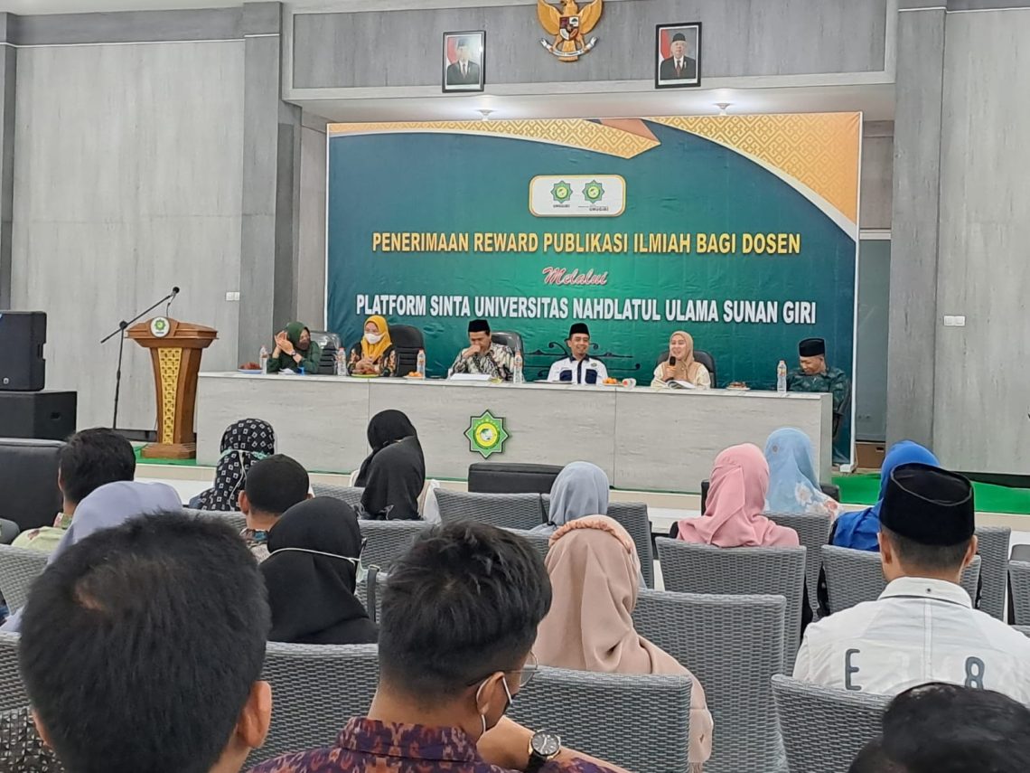Pacu Produktivitas Meneliti, LPPM Unugiri Beri Penghargaan Kepada Dosen