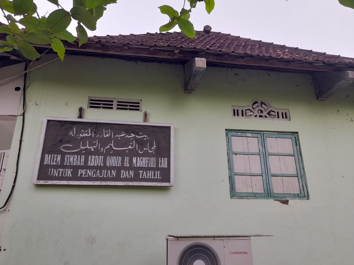 Mbah Abdul Qodir Munada: Pendiri Pesantren Bringan, Ayah Syekh Sulaiman Kurdi al Bojonegori