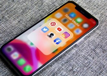 Pendidikan Viral: Fenomena Sosial di Era Teknologi