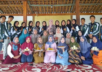 Cegah Stunting, Mahasiswa Unugiri Adakan Pelatihan Pengolahan Potensi Lokal Desa Donan