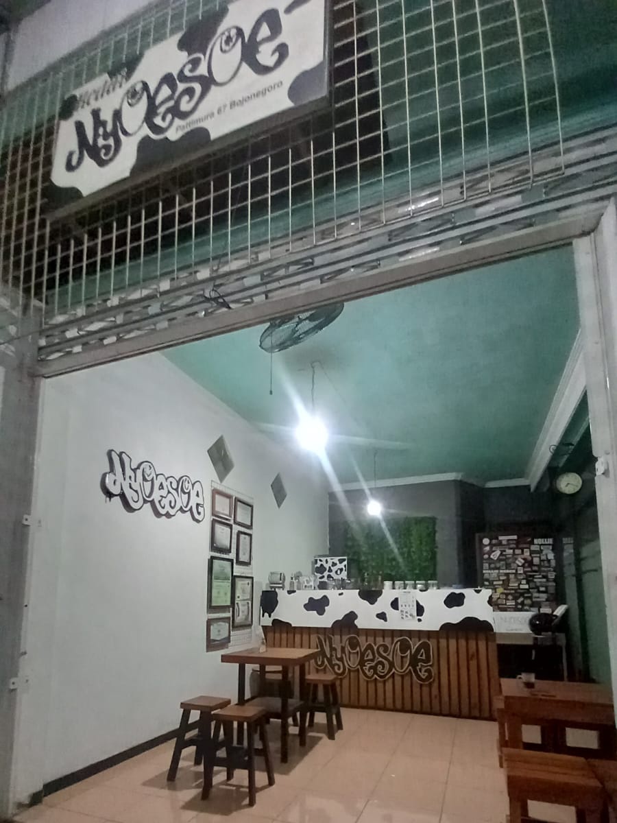 Kedai Nyoesoe, Spot Susu Segar di Bojonegoro